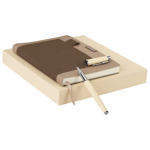 Ежедневник в наборе с ручкой А5, 144x210 мм, BRAUBERG "Style" под кожу, 160 листов, бежевый, 116861 - МСК «Форвард»