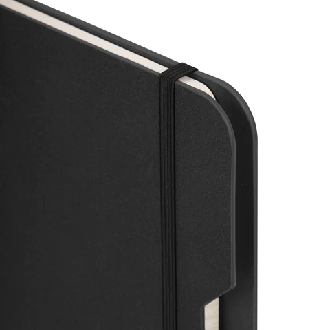 Блокнот А5 (162х218 мм), BRAUBERG "NOTE", под кожу софт-тач, с резинкой, 80 л., клетка, черный, 113437 - МСК «Форвард»