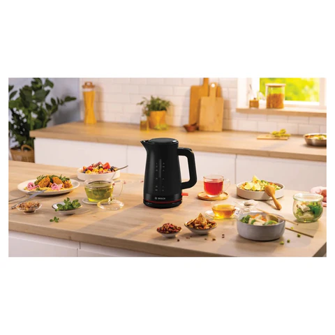 Чайник BOSCH TWK3M123, 1,7 л, 2400 Вт, закрытый нагревательный элемент, пластик, черный 458591 - МСК «Форвард»
