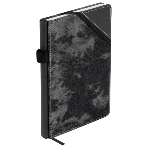 Блокнот А5 135x210 мм BRAUBERG "Denim", ткань/экокожа, резинка, держатель, 80 л., клетка, черный, 117140 - МСК «Форвард»