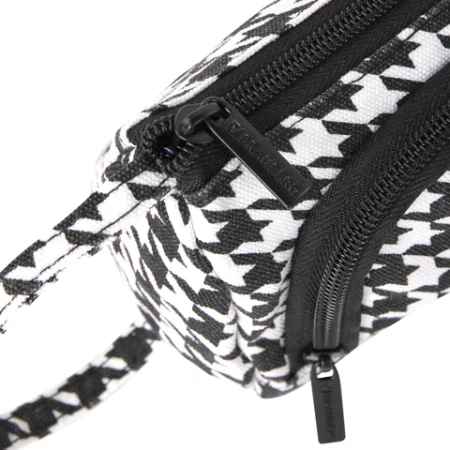 Пенал-косметичка BRAUBERG с ручкой, 1 откидная планка, полиэстер, 22x10х8 см, "Houndstooth", 271560 - МСК «Форвард»