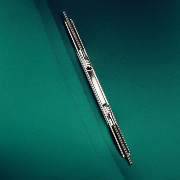 Папка c пружинным скоросшивателем СТАММ "Хамелеон" А4, 17мм, 700мкм, пластик, зеленый хамелеон ММ-31868 373328 - МСК «Форвард»