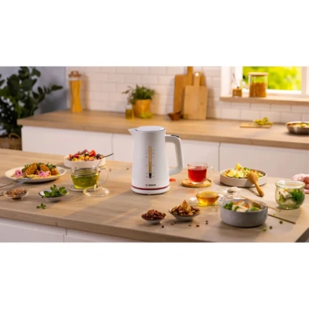 Чайник BOSCH TWK3M121, 1,7 л, 2400 Вт, закрытый нагревательный элемент, пластик, белый 458594 - МСК «Форвард»