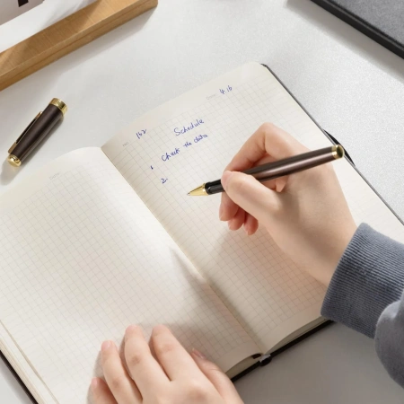 Бизнес-блокнот А5 96л Deli Squared Notebook чёрный твердая обложка на резинке EN112G 1741972 - МСК «Форвард»