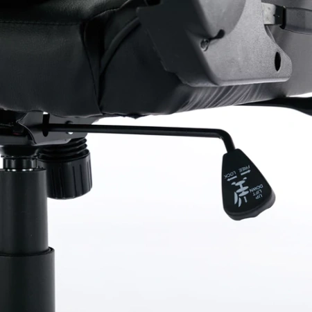 Кресло компьютерное BRABIX "Hunter GM-130", две подушки, экокожа, черное, 532798 - МСК «Форвард»